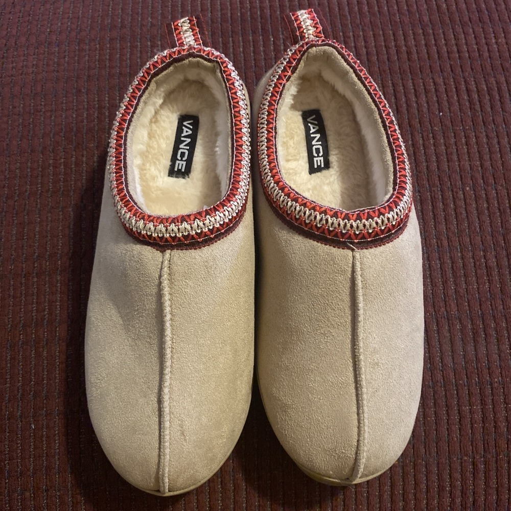NEW! VANCE CO MEN'S WHEELER CLOG SLIPPERS BEIGE US SIZE 9/10 MEDIUM